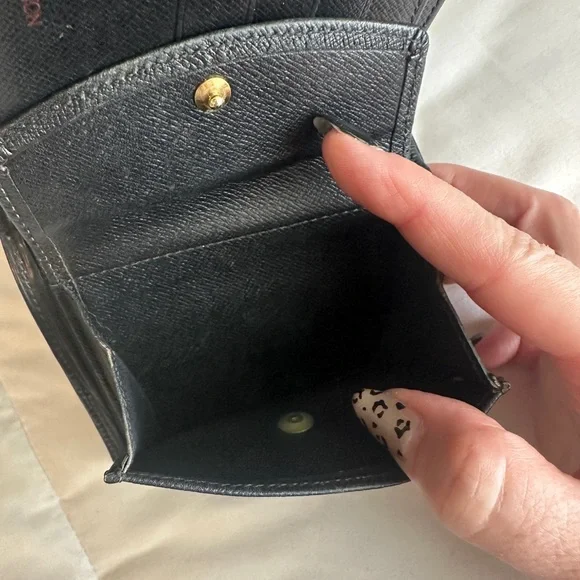 Louis Vuitton Black Epi Leather Wallet - Near Flawless - Picture 8 of 16